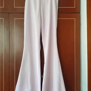 Elegant Lavender Flared Leggings